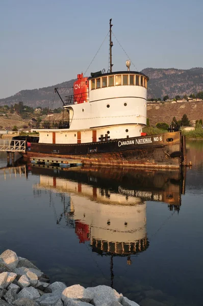 Pentcto Canadá Julio 2021 Paisaje Tranquilo Barco Lago Okanagan Penticton — Foto de Stock