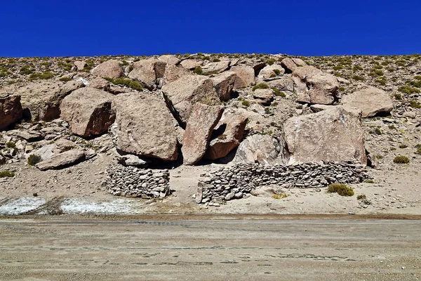 Μια Όμορφη Βολή Από Μεγάλες Πέτρες Στην Έρημο Ατακάμα Της — Φωτογραφία Αρχείου