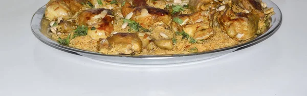 Pollo Kabsa Piatti Riso Misto Che Origine Yemen Cibo Mediorientale — Foto Stock