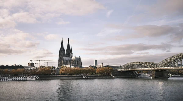 Cloudy Sky Cologne Cathedral Hohenzollern Bridge — Stock Fotó