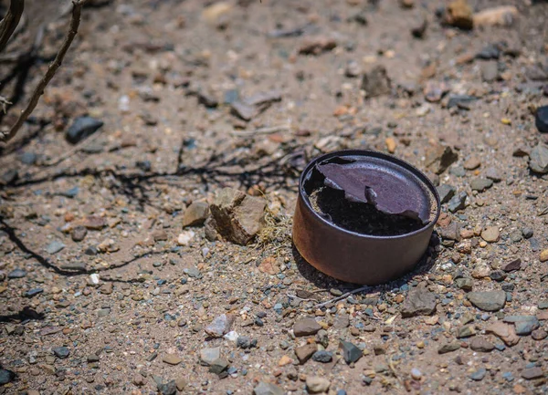 Closeup Rusty Can Ground — стоковое фото