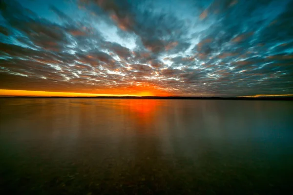 Uma Bela Paisagem Pôr Sol Lagoa Curoniana Lituânia — Fotografia de Stock