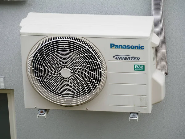 Vista Unidad Aire Acondicionado Exterior Panasonic Pared Blanca Auckland Nueva —  Fotos de Stock