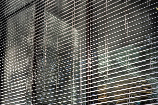 Большое Окно Промышленного Здания Слепым Солнце — стоковое фото
