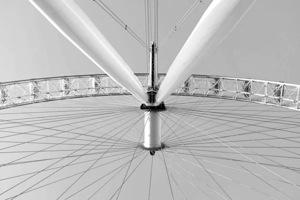 Una Toma Ángulo Bajo Del London Eye Millennium Wheel Rueda —  Fotos de Stock
