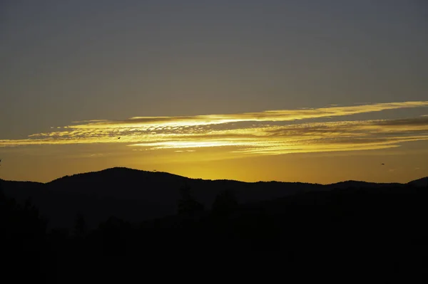 Paisaje Montaña Durante Una Puesta Sol Escénica — Foto de Stock