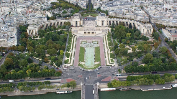Вид Высоты Эйфелевой Башни Париже Зеленые Сады Трокадеро Высоты Птичьего — стоковое фото