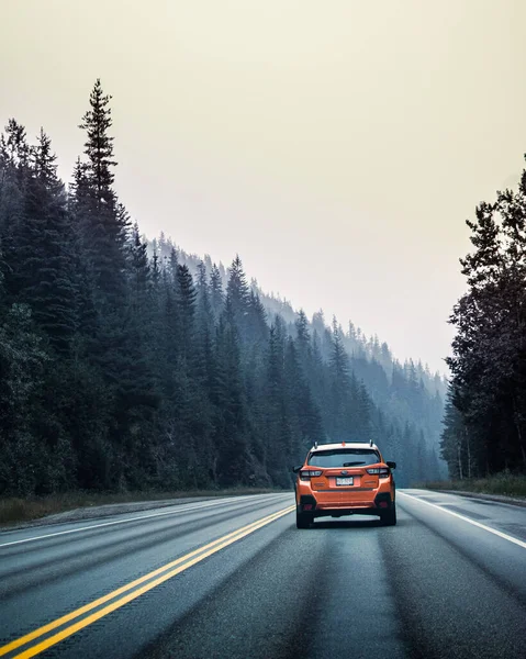 Banff Canada Sep 2021 Vertical Shot Car Highway — 스톡 사진