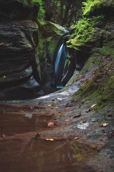 Robinson Falls Boch Hollow State Natuurreservaat Bij Logan Ohio — Stockfoto