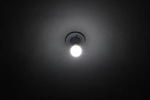 Lamp Hanging Ceiling Dark Room — Stock Photo, Image