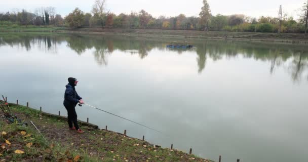 Imágenes Pescadores Lago — Vídeos de Stock