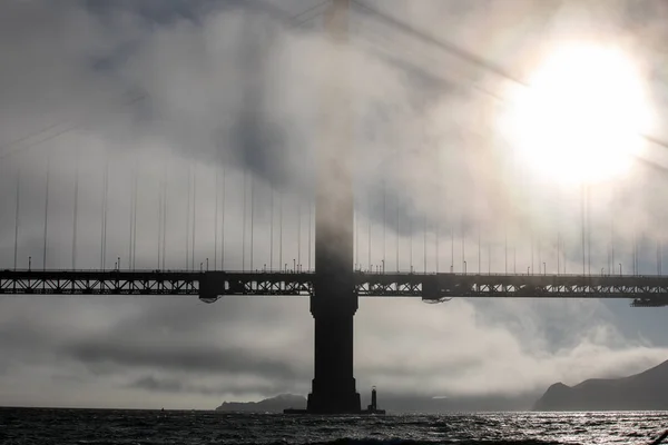 Чудовий Краєвид Моста Золоті Ворота Вкритий Туманом Заході Сонця — стокове фото