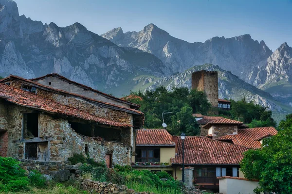 Beautiful Landscape Medieval Buildings Mogroviejo Cantabria Pain — Stock Photo, Image