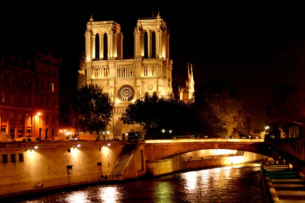 Una Hermosa Vista Histórica Notre Dame París Francia Por Noche —  Fotos de Stock