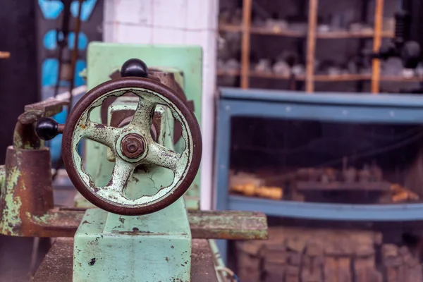Old Green Rusty Machine Factory — 스톡 사진