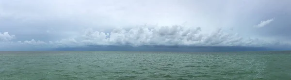 Beautiful View Sea Cloudy Sky — Fotografia de Stock