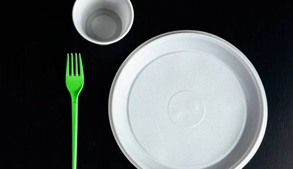 Plastic Disposable Forks Plate Glass Black Background Picnic Set — Stock Photo, Image