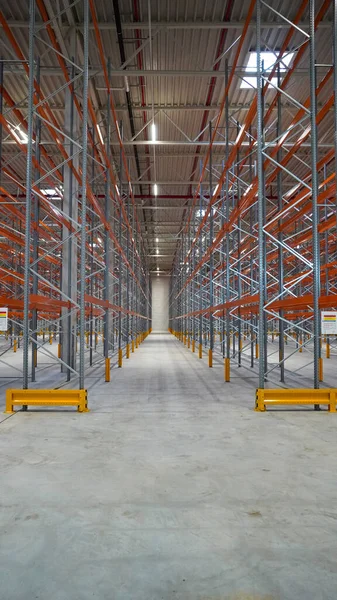 Logistics Warehouse Empty High Racks Germany — Stockfoto