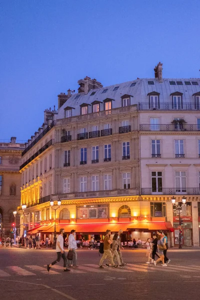 Paris France Haziran 2021 Paris Fransa Güzel Bir Akşamın Dikey — Stok fotoğraf