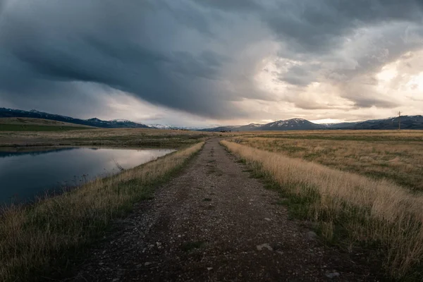 Una Hermosa Toma Camino Montana — Foto de Stock