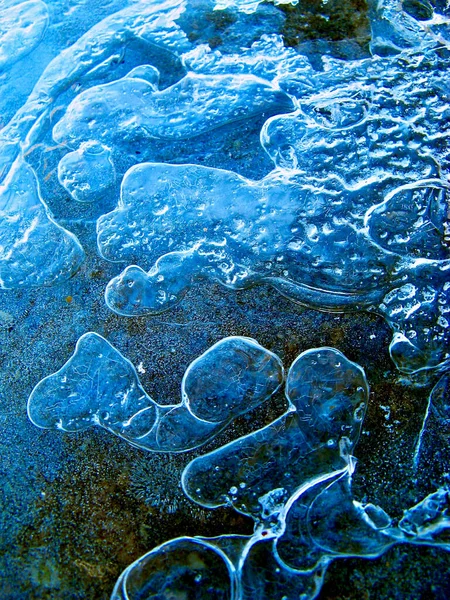 Texture Blue Ice Bubbles Frozen Lake — Stock Photo, Image