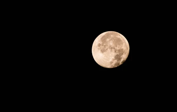 Красивый Снимок Полной Луны — стоковое фото