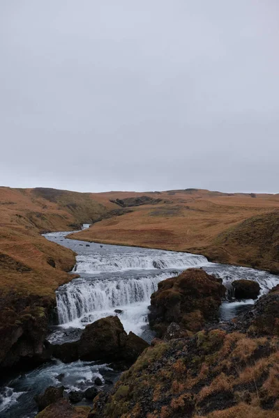 冰岛南部塞尔贾兰多斯瀑布风景秀丽 — 图库照片