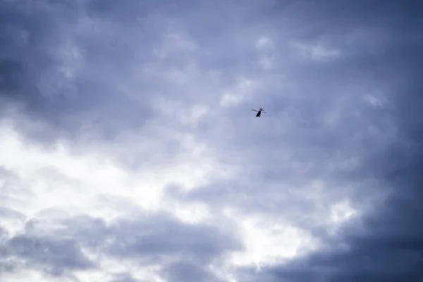 Scenic View Helicopter Flying Cloudy Sky — Φωτογραφία Αρχείου