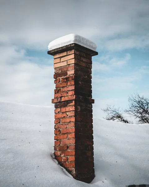 Vertical Shot Snowy Roof Chimney Cloudy Sky — Φωτογραφία Αρχείου