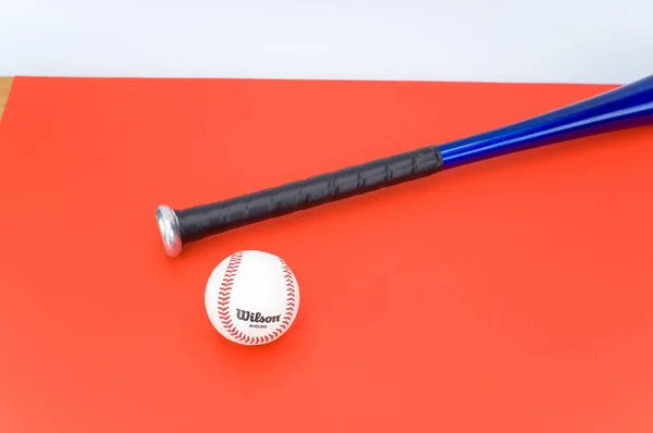 Inverigo Italy Dec 2021 Isolated Baseball Ball Bat Red Background — 스톡 사진