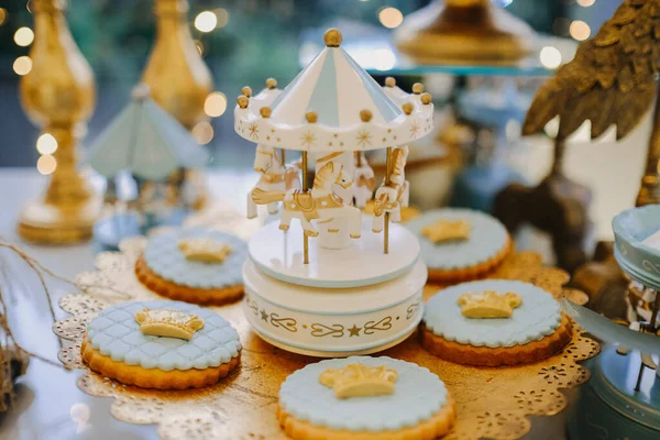 Closeup Shot Horse Carousel Decoration Bokeh Lights Some Cookies — стоковое фото