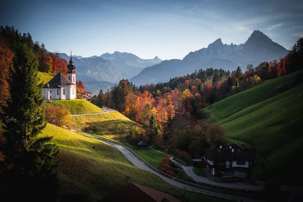 Iconic View Bavaria Maria Gern Church Hochkalter Peak Background — Fotografia de Stock