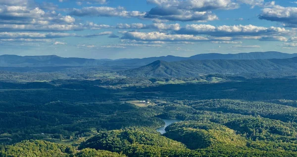 Landscape View Highland Lake Forests — Fotografia de Stock