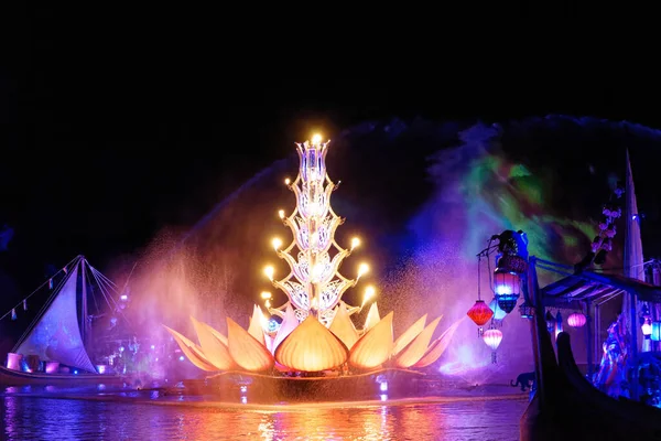 Красивые Fountains Disney Ночью Сша — стоковое фото
