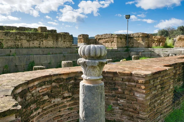 古代ギリシャ メッシーナはサイズで最も重要なの一つです 神聖な建物や公共の建物だけでなく 要塞や家もあります — ストック写真