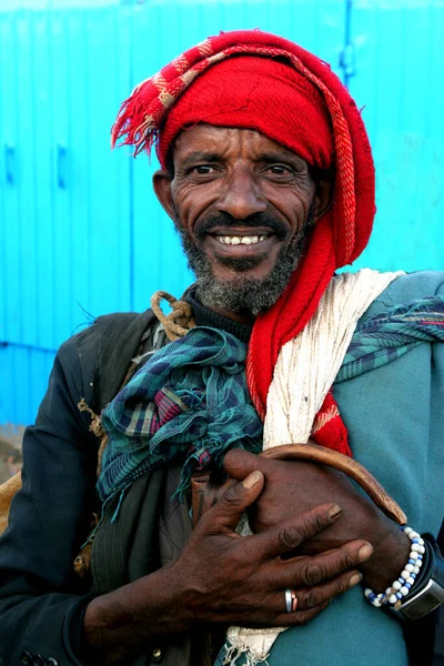 Unknown Ethiopia Jan 2006 Vertical Shot Male Worker Market Ethiopia — Stock Photo, Image