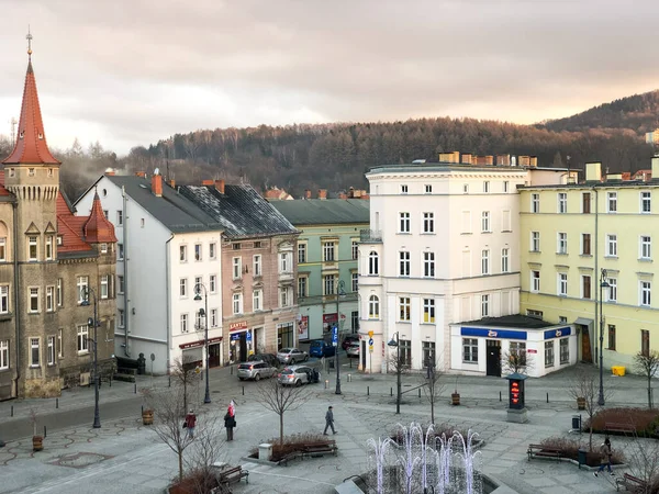 波兰瓦尔布里奇 2019年2月27日 波兰下西里西亚瓦尔布里奇 Walbrzych 的旧楼景观 — 图库照片