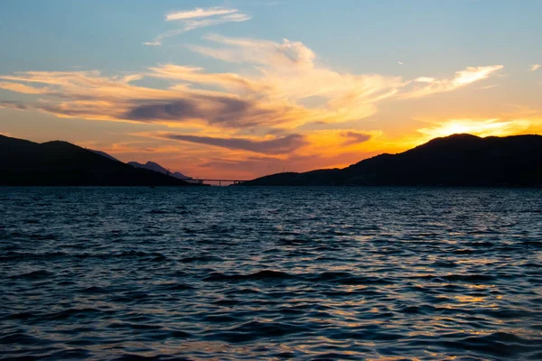 Μια Μαγευτική Θέα Του Ηλιοβασιλέματος Στην Αδριατική Θάλασσα Στη Βοσνία — Φωτογραφία Αρχείου
