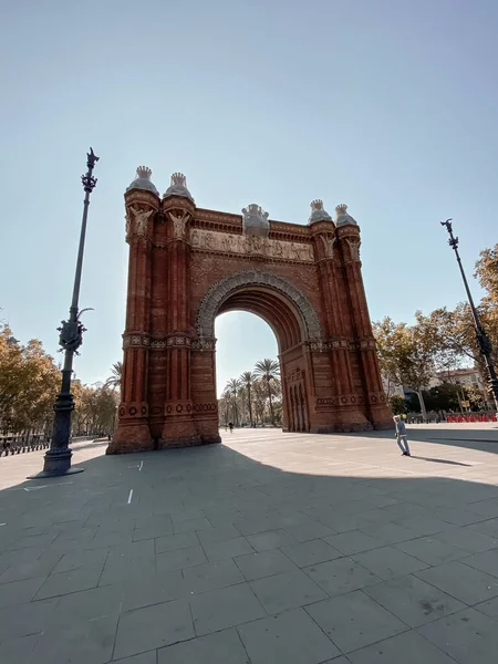 Spanya Nın Katalonya Kentindeki Barcelona Şehrindeki Zafer Kemeri Nin Düşük — Stok fotoğraf