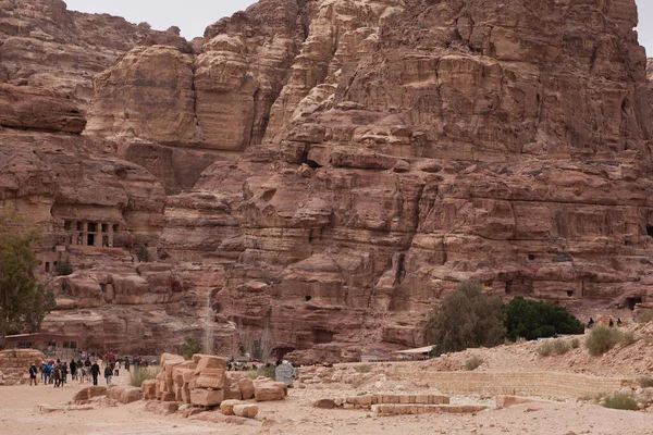 Uma Montanha Rochosa Perto Petra Jordânia — Fotografia de Stock