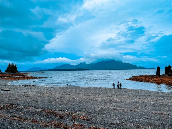 Beautiful View Sea Surrounded Mountains Cloudy Sky Ketchikan Alaska — Stockfoto