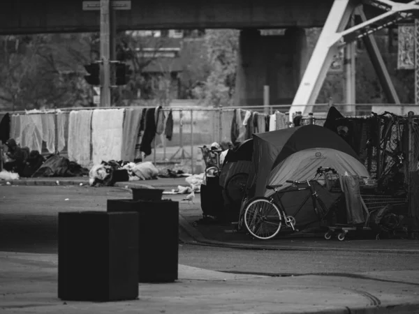 Calgary Canada 2021 Október Szürkeárnyas Felvétel Egy Kanadai Hajléktalan Táborról — Stock Fotó