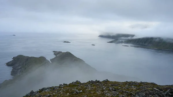Norveç Kuzey Kesiminden Sisli Bir Manzara Norkapp — Stok fotoğraf