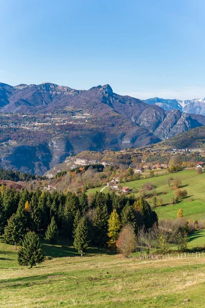 Una Vista Fascinante Hermoso Paisaje Montañoso Asiago Noreste Italia —  Fotos de Stock