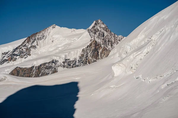 Widok Monte Rosa Masiff Wallais Szwajcaria Górski Krajobraz Wysokogórski Szczeliny — Zdjęcie stockowe