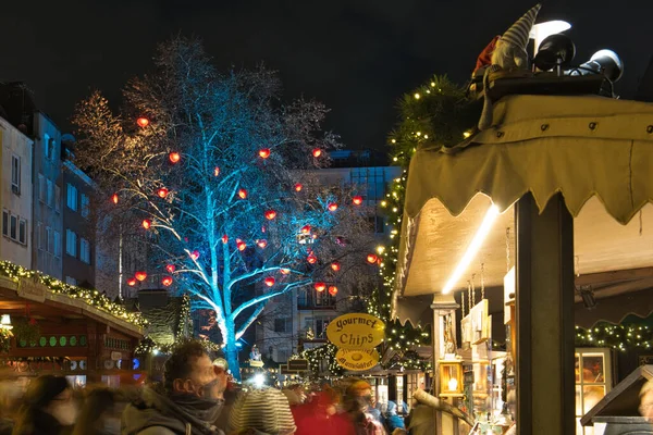 Colônia Alemanha Dezembro 2021 Árvore Iluminada Colorida Mercado Natal Colônia — Fotografia de Stock