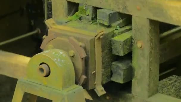 Perto Antiga Maquinaria Industrial Enferrujada — Vídeo de Stock