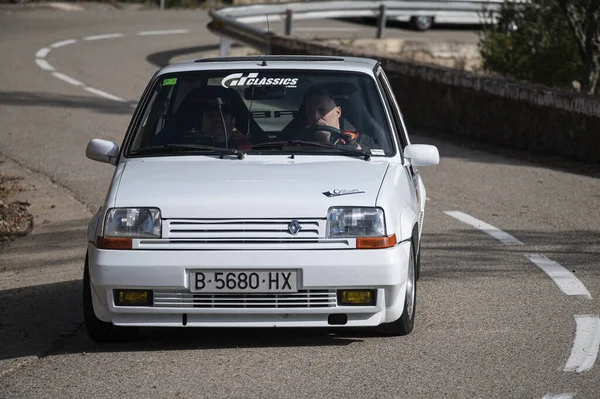 Barcelona Spain Nov 2021 Man Driving Renault Supercinco Turbo Highway — Stock Photo, Image