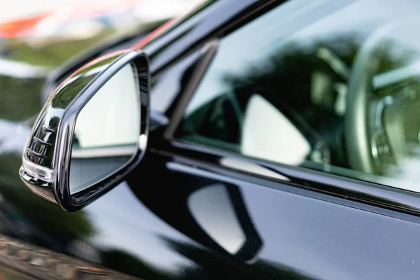 Een Close Shot Van Een Luxe Zwarte Auto — Stockfoto