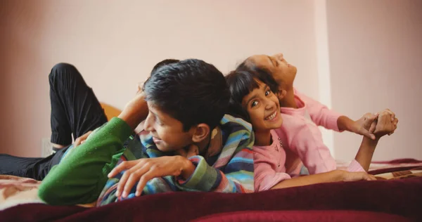 Een Close Van Lachende Kinderen Begrip Vriendschap — Stockfoto